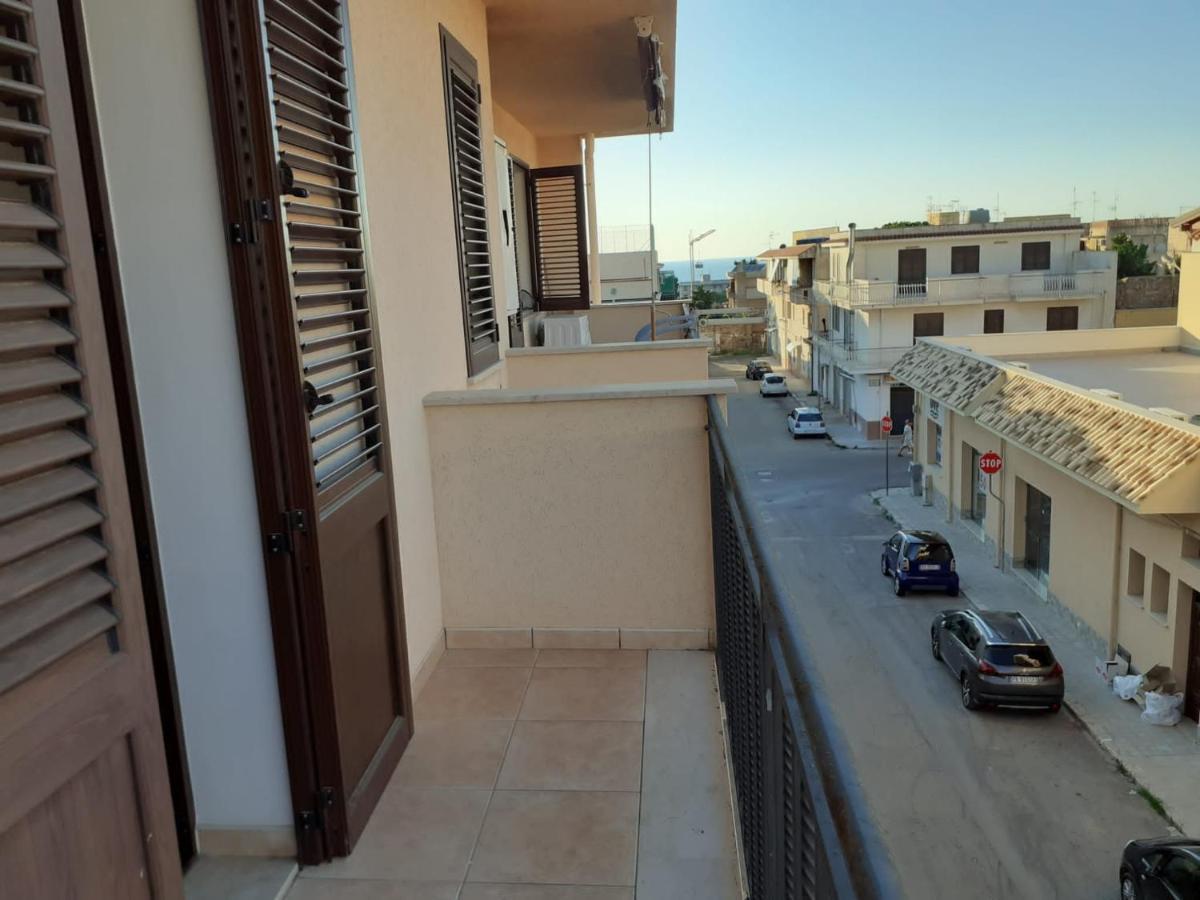 A Casa Di Loretta Daire Terrasini Dış mekan fotoğraf