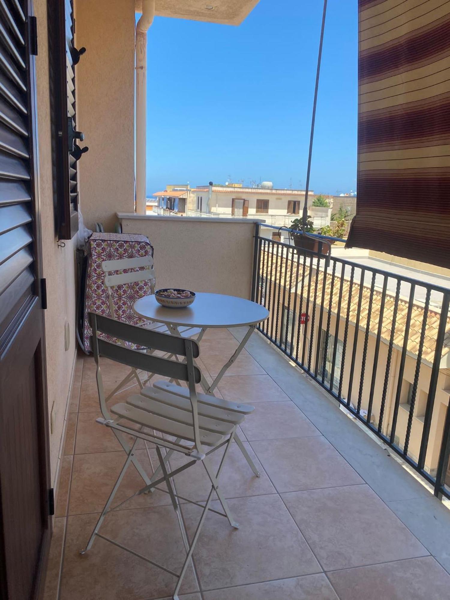 A Casa Di Loretta Daire Terrasini Dış mekan fotoğraf